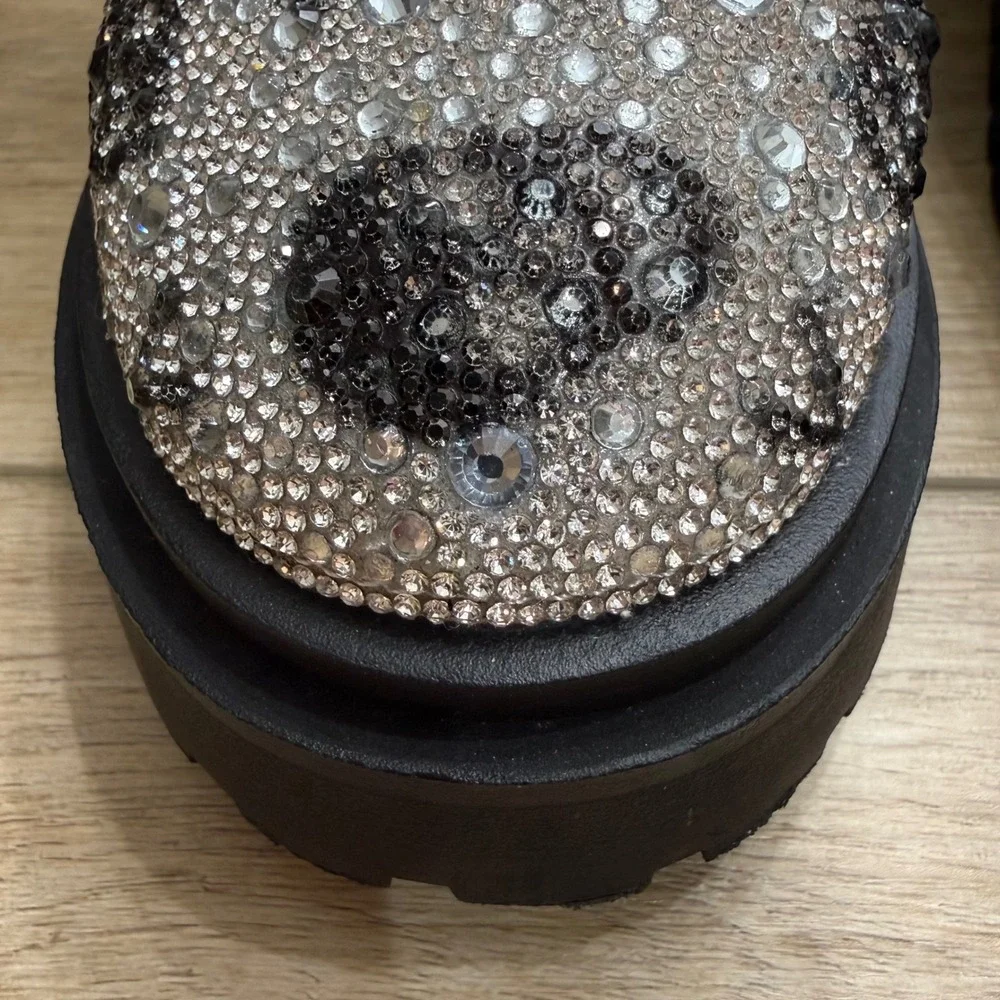 Betsey Johnson Rico Skull Rhinestone Platform Mary Jane Shoes Silver Goth Bling